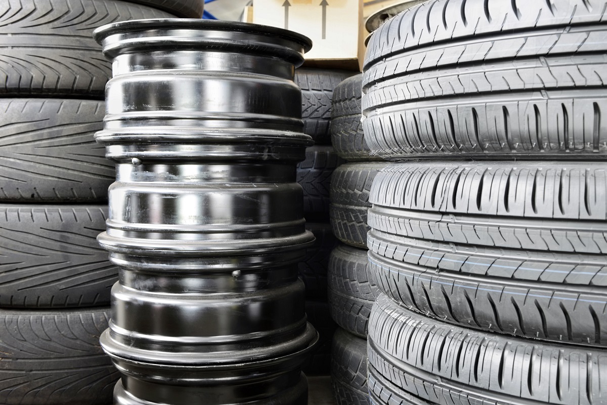 Reifen einlagern: Reifen richtig lagern in der eigenen Garage